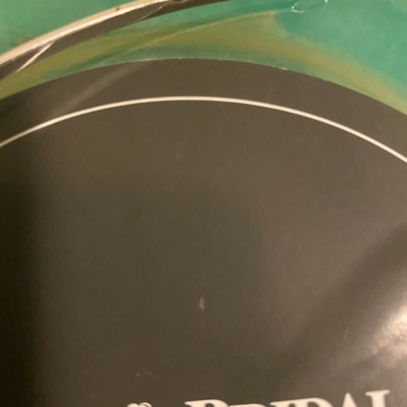 Stunning David’s Bridal CRYSTAL & Silver Double Row Headband Headpiece - Picture 7 of 7